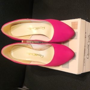 Womens Quali Craft Retro 1985 Red Satin dyed heels. Size 5.5